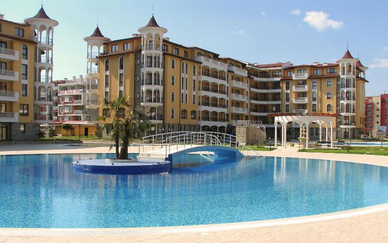 Royal Sun Apartments - image 41