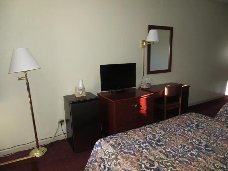 Queen Room with Two Queen Beds - Smoking