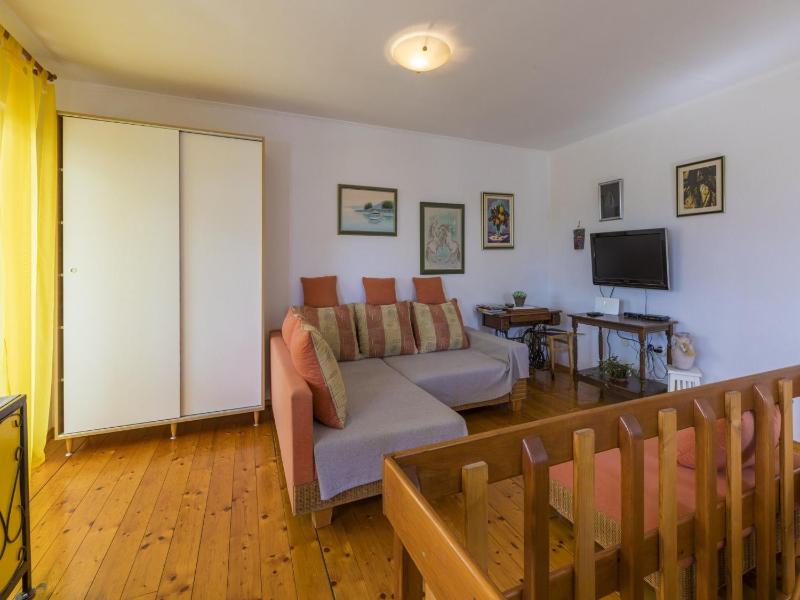 House Haus Vlady - image 14