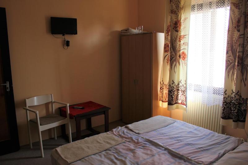Double Room with Private Bathroom image 3