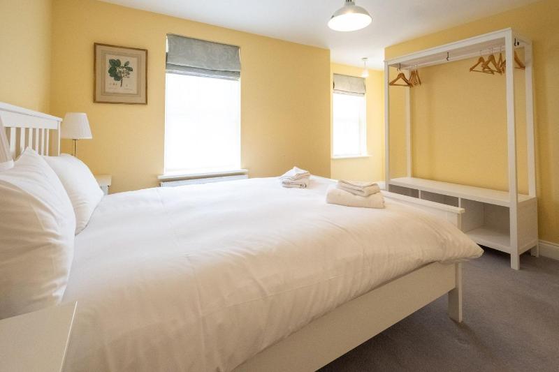 4 Wards Place - image 10