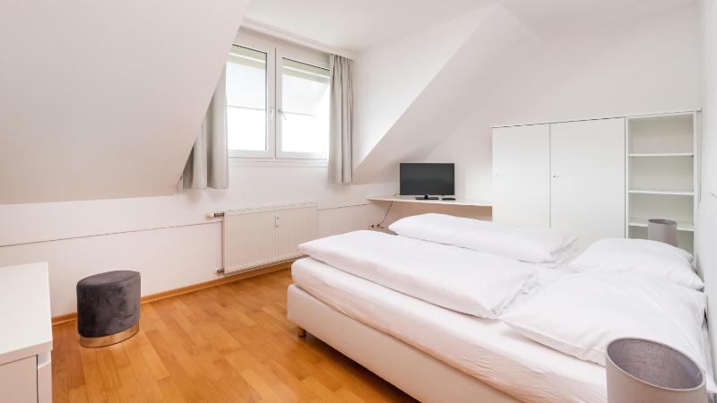 Two Bedroom Maisonette Apartment with Balcony image 4