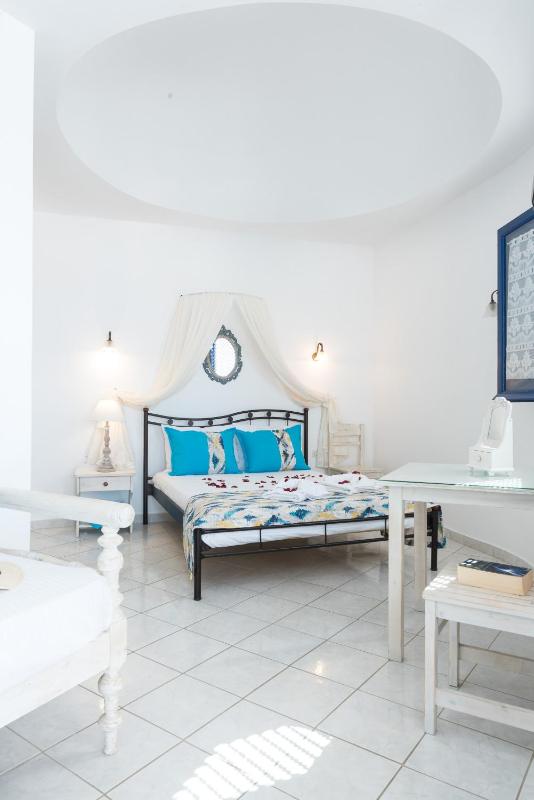 Superior Room with Sea View image 2
