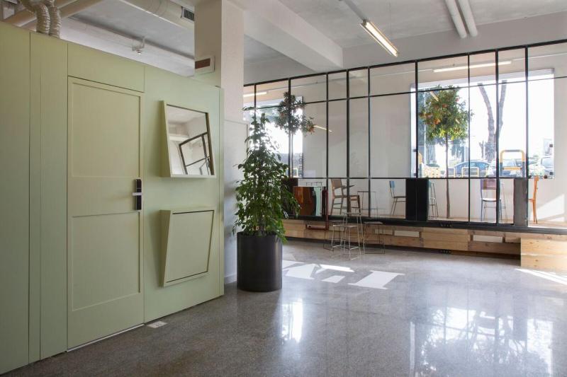 Capsule Double Room with Shared Bathroom image 2