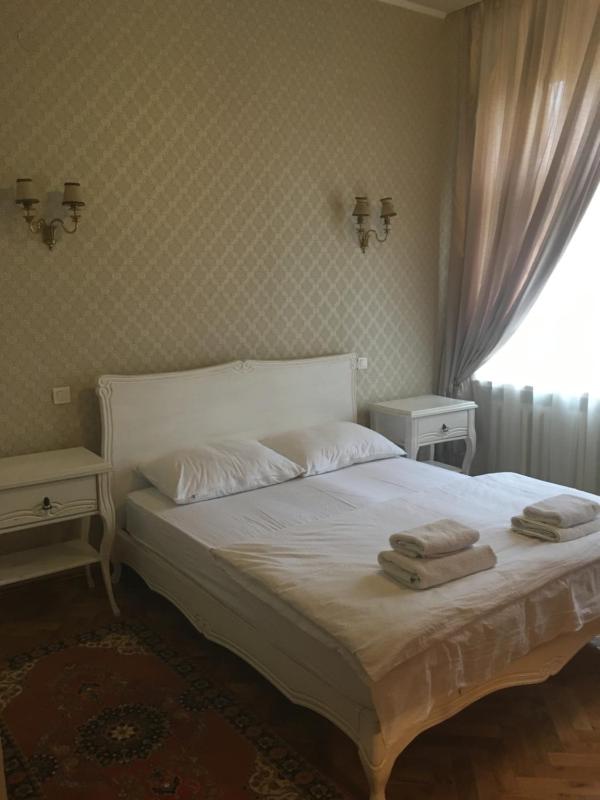 Deluxe Apartment image 2