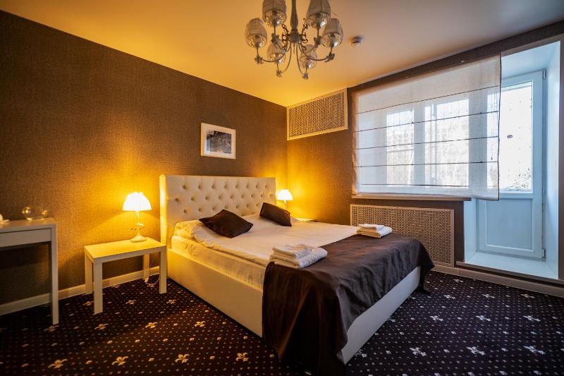 Deluxe Double Room image 2