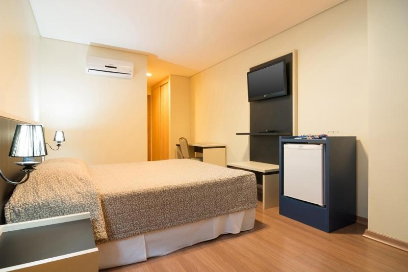 Hotel Financial - image 35