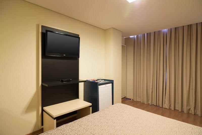 Hotel Financial - image 16