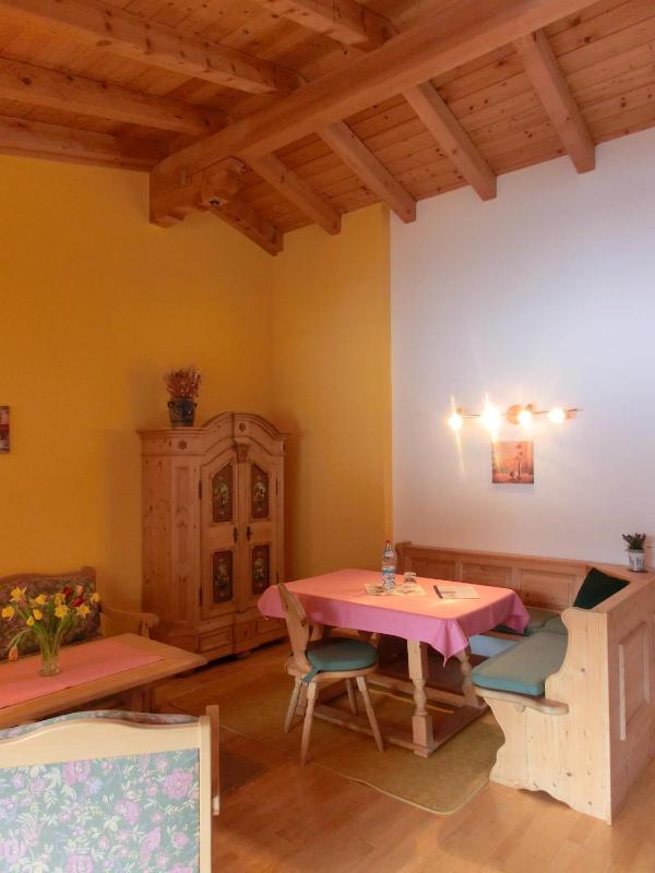Apartment with Mountain View image 3