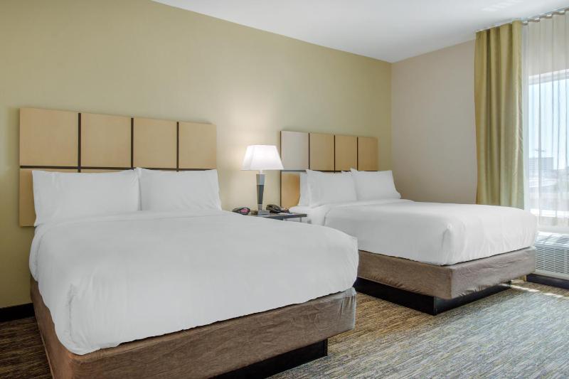 Studio Suite with Two Queen Beds image 4