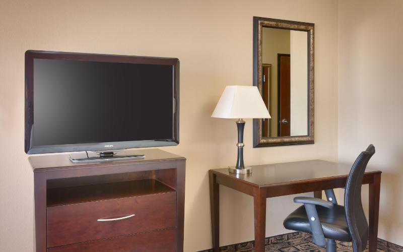 Executive King Room - Non-Smoking image 3