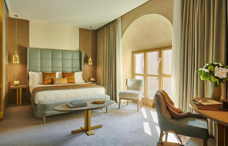 Classic Room image 4