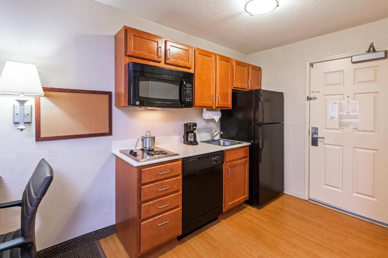 Studio Queen Suite image 3