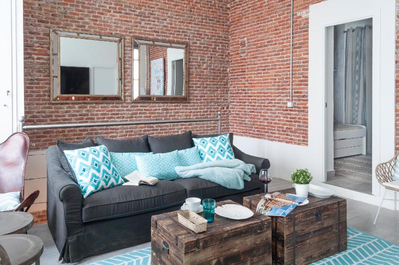 Cosy Apartment in the heart of Barrio de las Letras - image 1