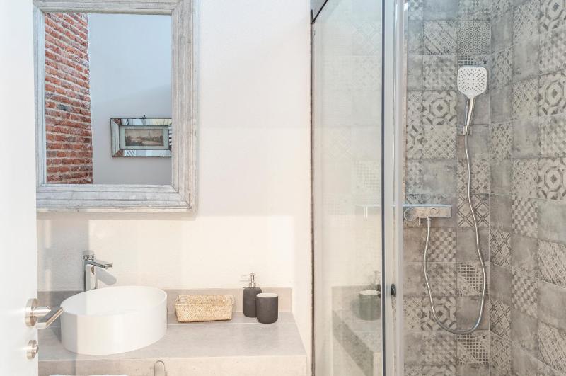 Cosy Apartment in the heart of Barrio de las Letras - image 10