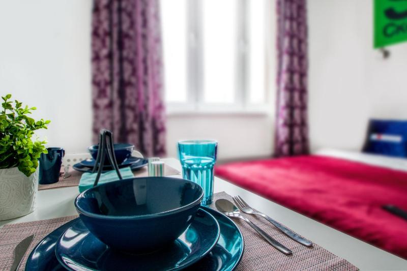 Studio Apartment image 3