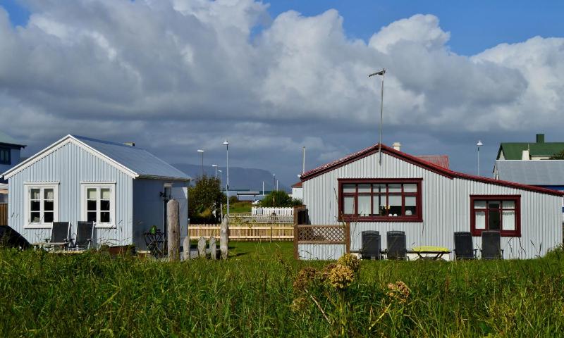 One-Bedroom Cottage image 3