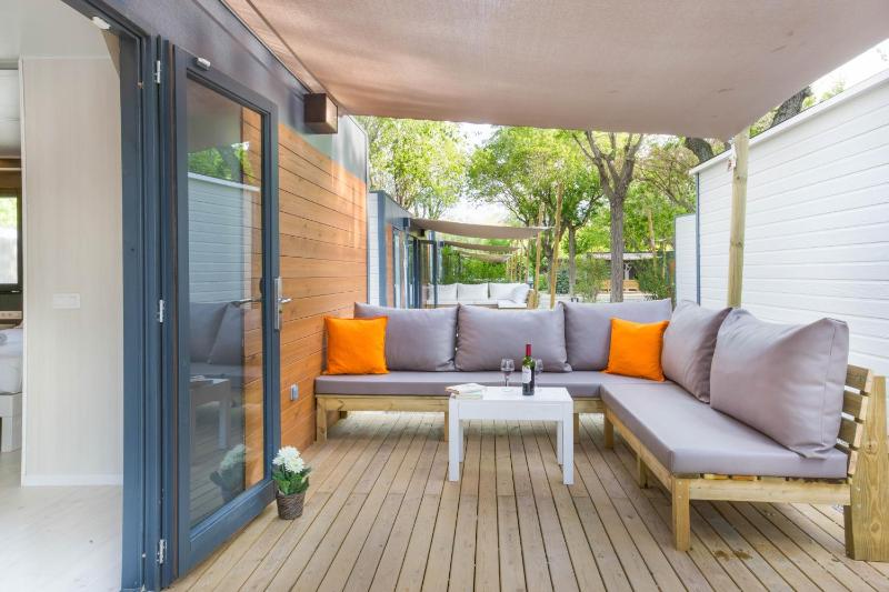Bungalow image 1