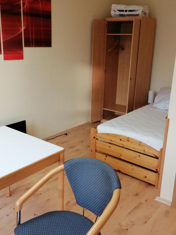 Standard Single Room with Shower image 3