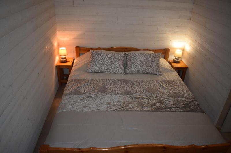 Double Room image 3