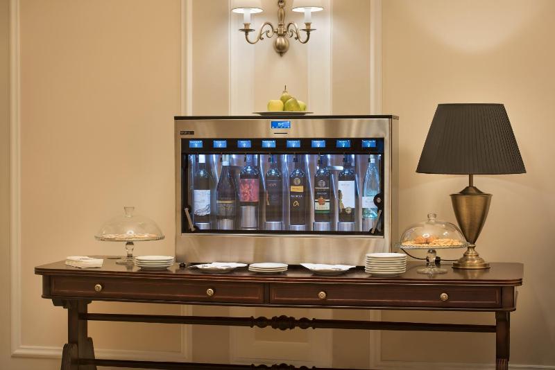 Junior Suite (including daily refilled free mini bar) image 3