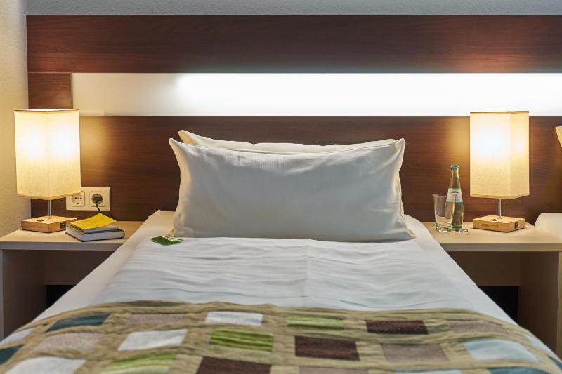 Comfort Single Room image 1