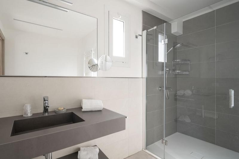 Junior Suite with Sea View image 4