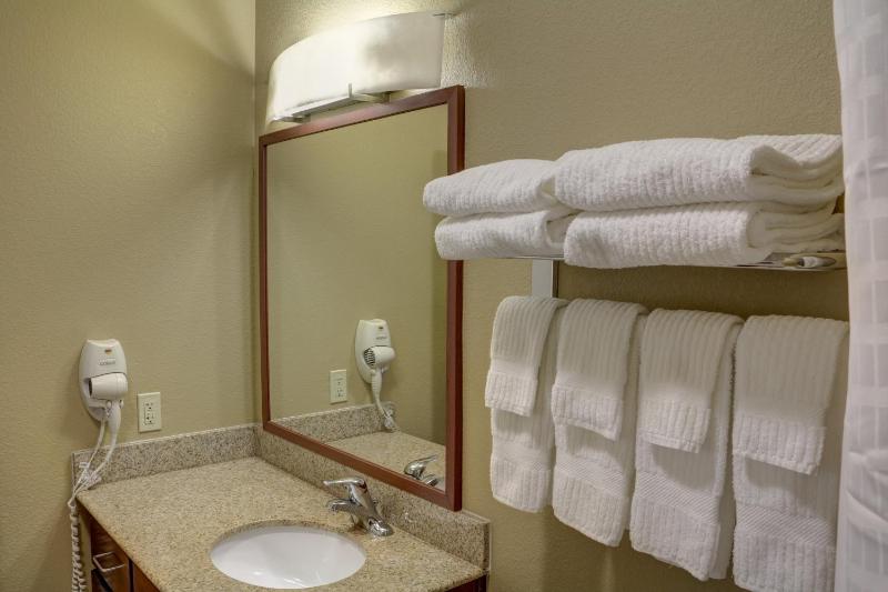 Studio Suite with Two Double Beds image 3