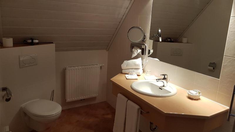 Budget Single Room image 3