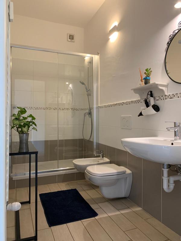 Deluxe Double or Twin Room with Terrace image 4