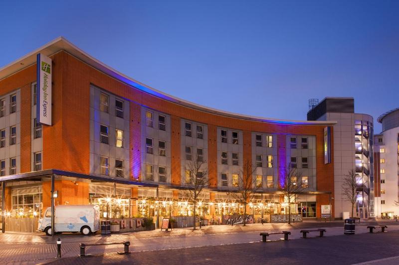 Holiday Inn Express Portsmouth Gunwharf Quays By IHG - image 34
