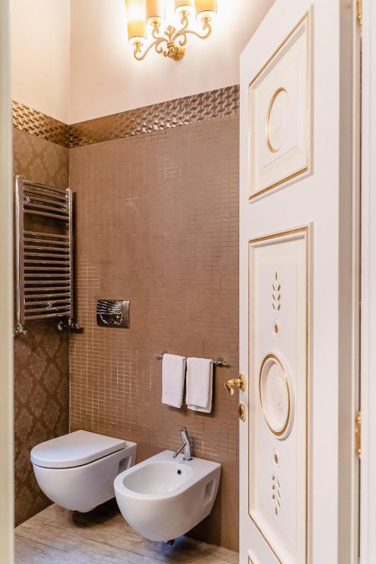 Superior Double Room image 4