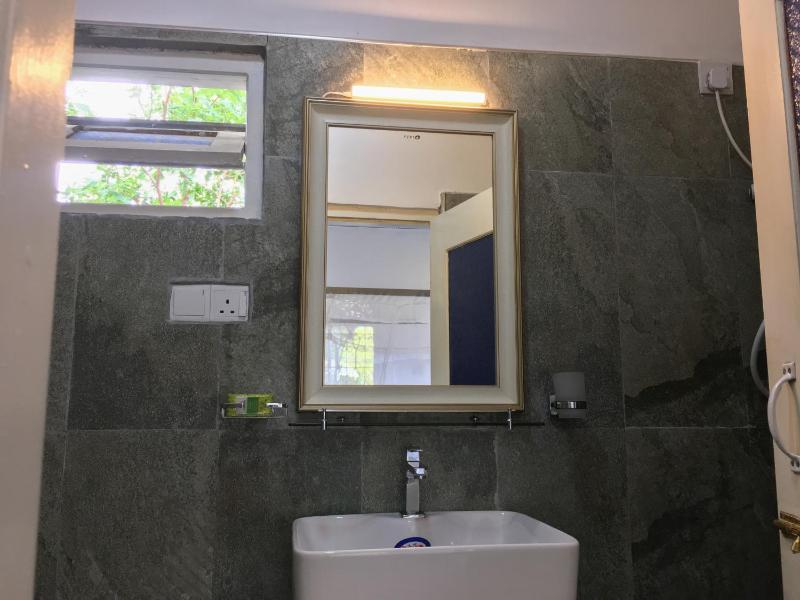 SIlvas Surf Home - image 6