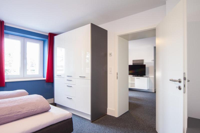 One-Bedroom Apartment image 2