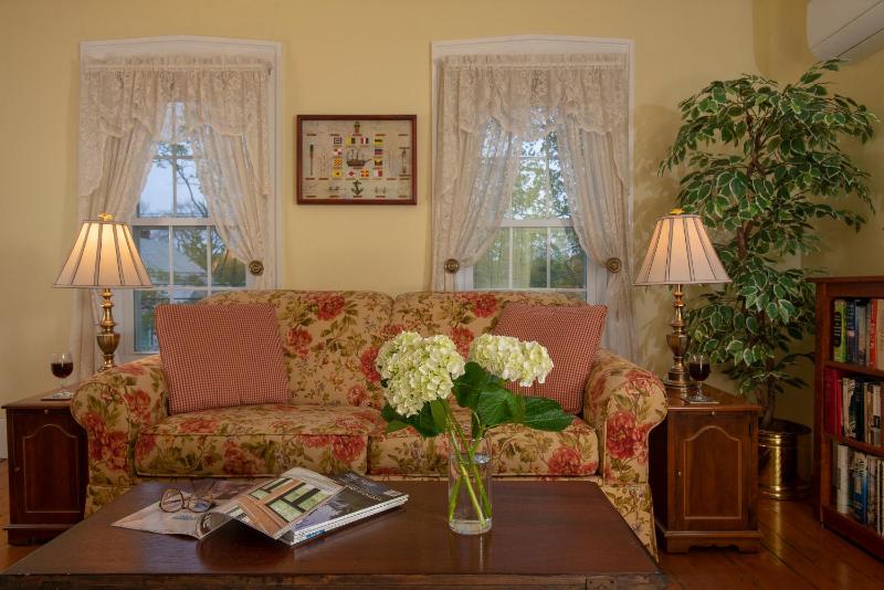 Queen Suite with Sofa Bed image 2