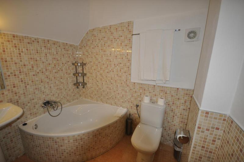 Duplex Apartment (6 Adults + 2 Children) - Edificio Sabica image 4