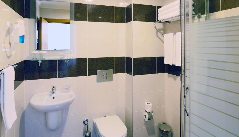 Standard Single Room image 1