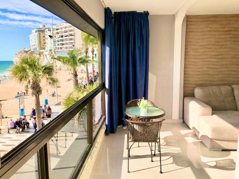 Seafront Levante Beach Blueline - image 14