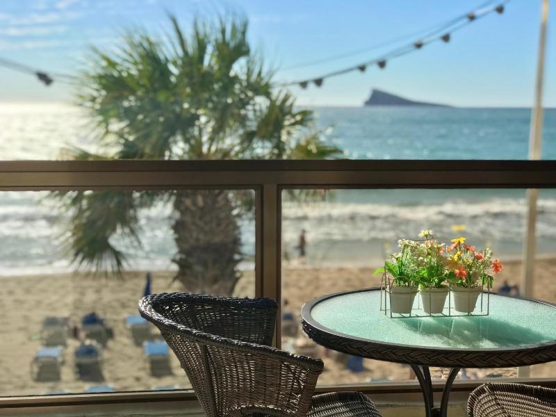 Apartment with Sea View image 2