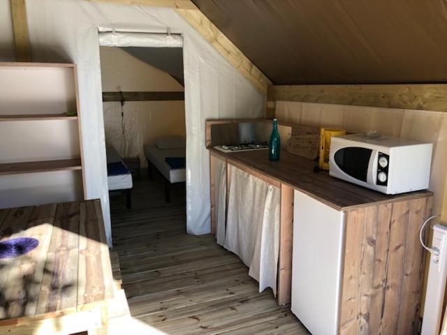 Tent image 3