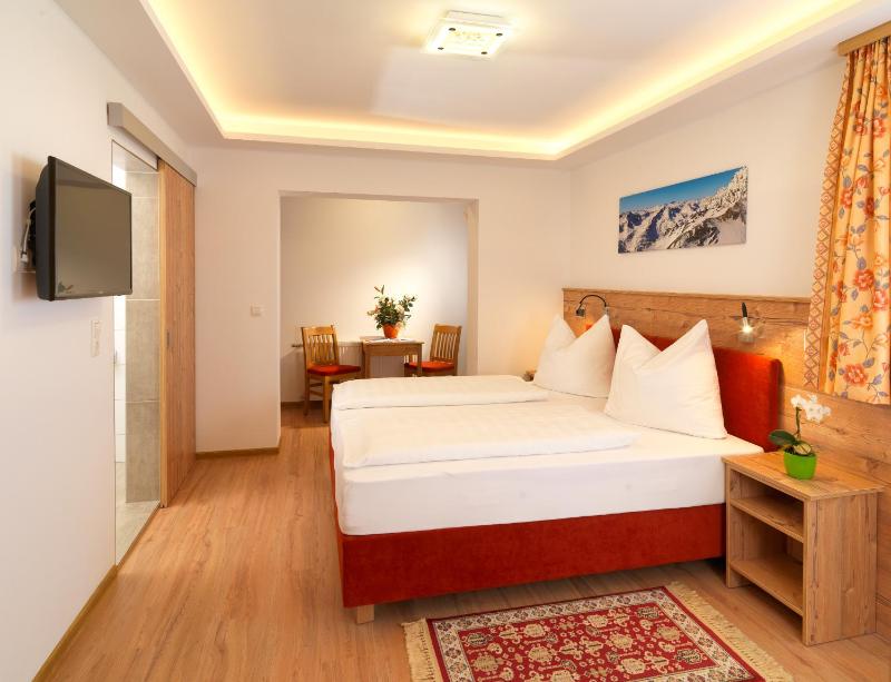 Comfort Double Room image 4