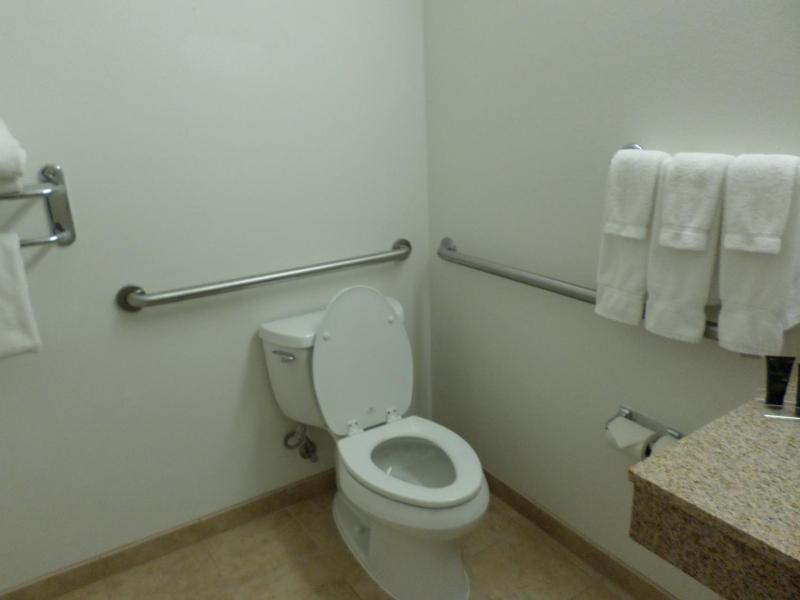 King Room - Disability Access image 2