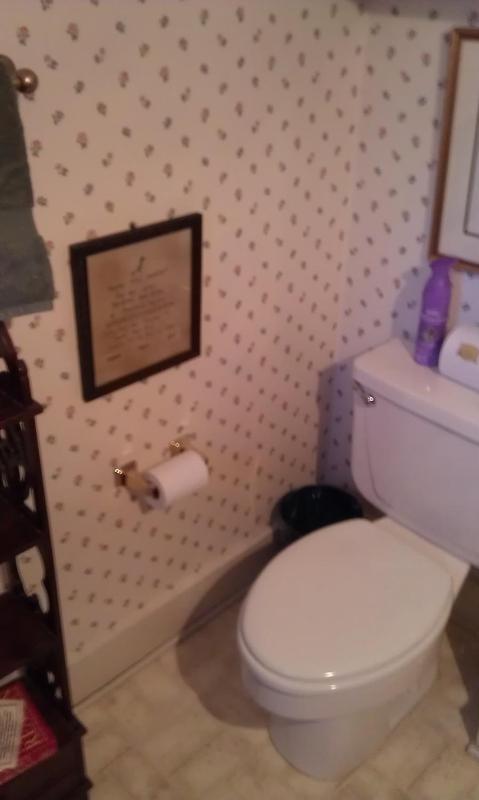 Queen Room with Spa Bath image 2