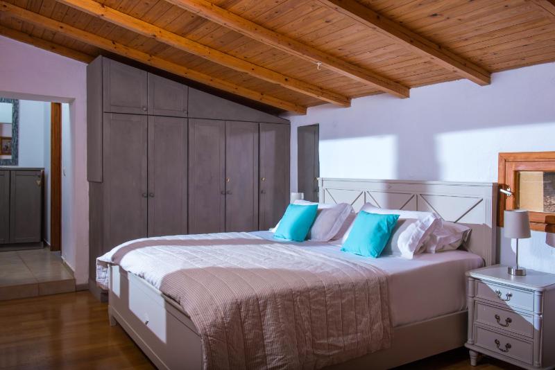 Two-Bedroom Villa image 4