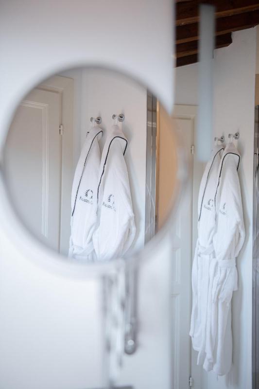 Suite image 2
