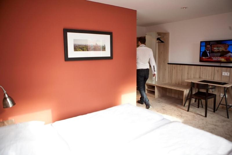 Double Room image 2
