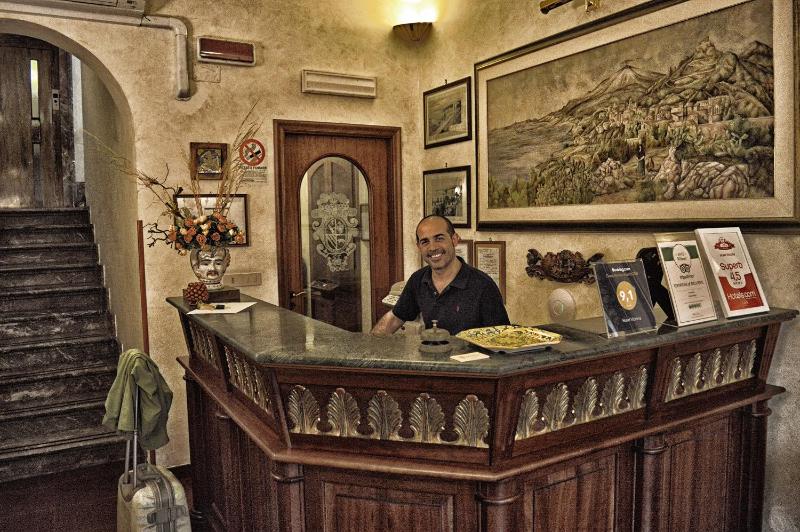 Hotel Victoria - image 9