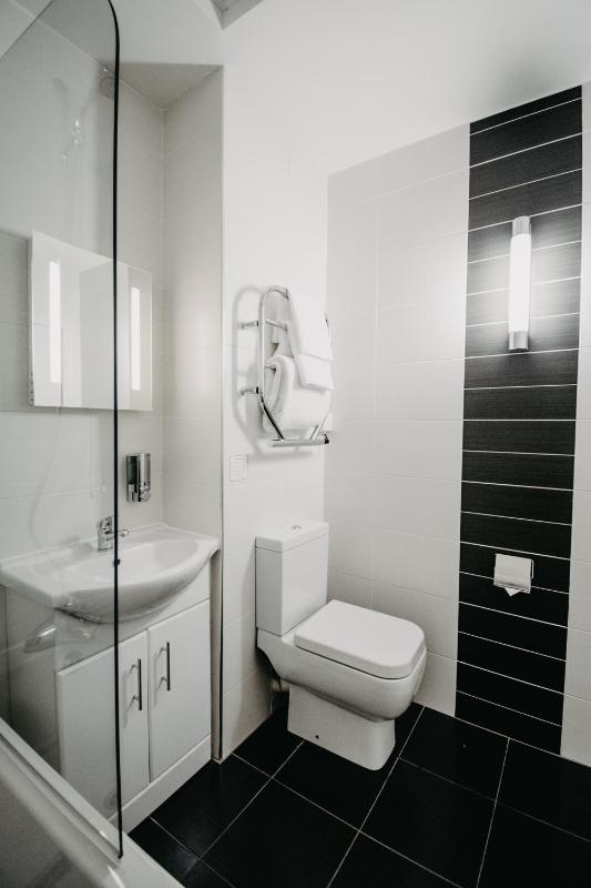 Standard Double Room image 2