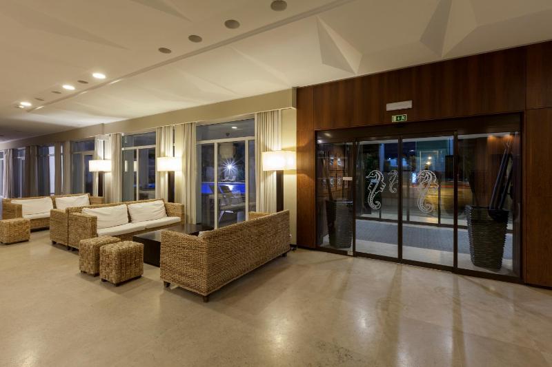 Carcavelos Beach Hotel - image 8