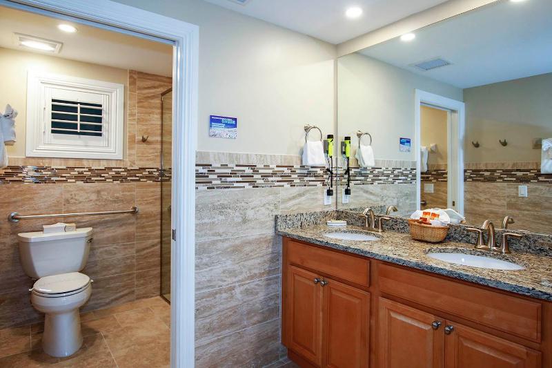 Superior Suite with Sea View image 3